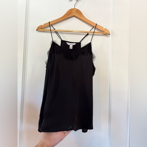NWOT Nine West Black Lace Trim Camisole - Picture 2 of 9